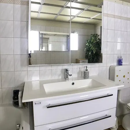 Charming With Mountain View 公寓 *